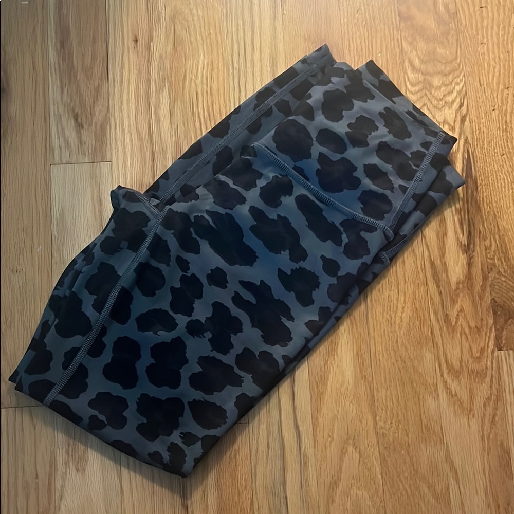 Lululemon Leopard Print Leggings size 4